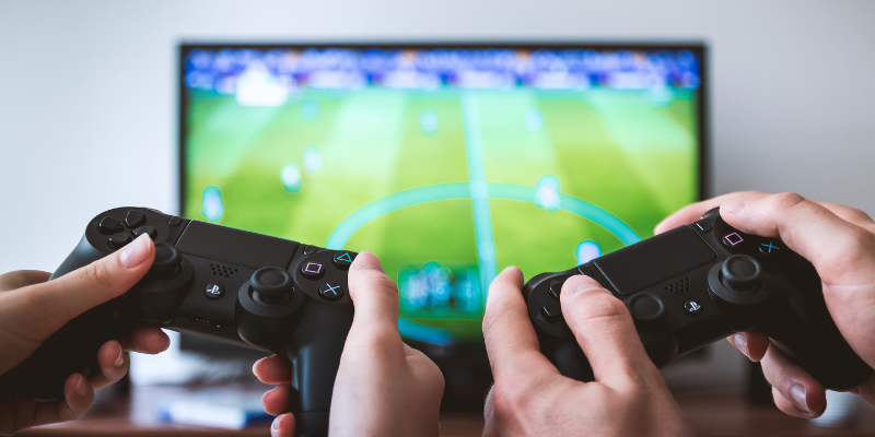 Unleashing the Era of Cross-Platform Gaming: Exploring the Impact on Web-Based Games